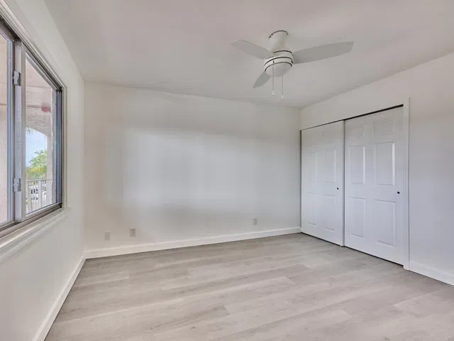 Unit 306 photo 32