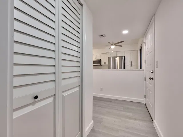 Unit 306 photo 33