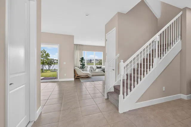 Residence photo 2