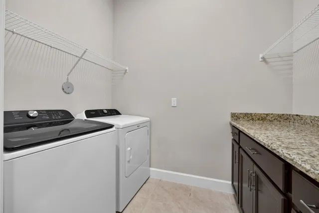Residence photo 22