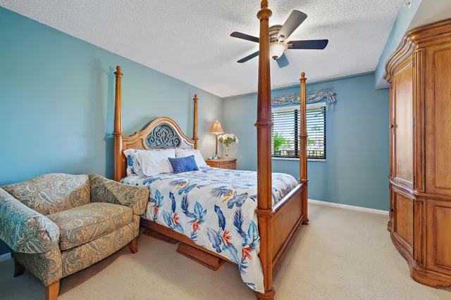 Unit 103 photo 18