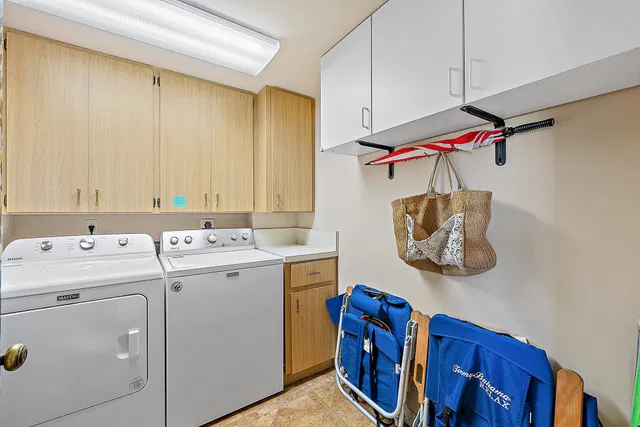 Unit 103 photo 25