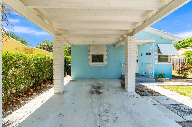 West Palm Beach Residence photo 32