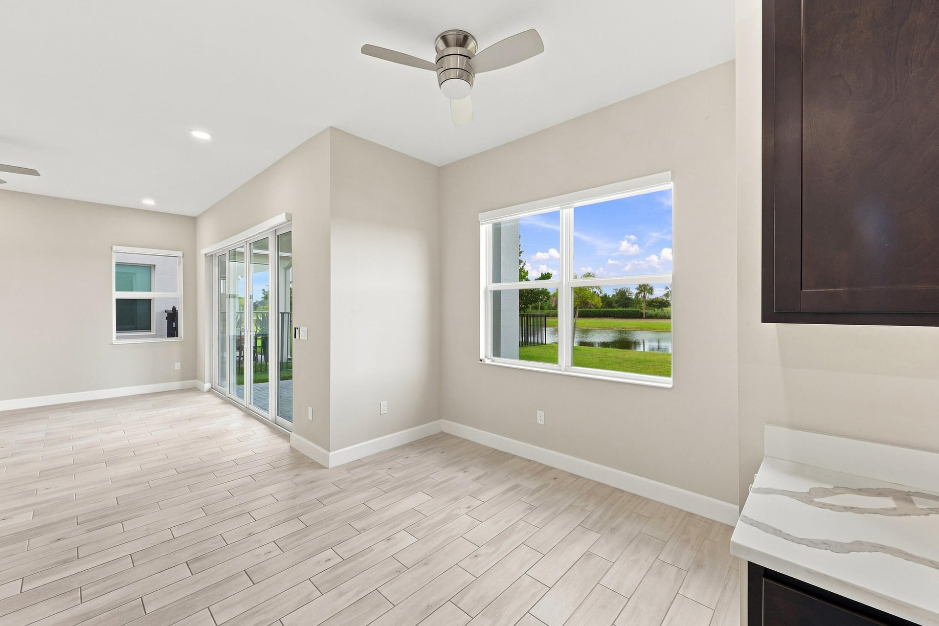  Residence photo 48
