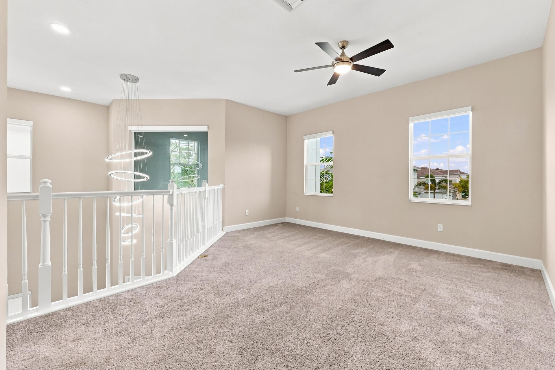  Residence photo 76