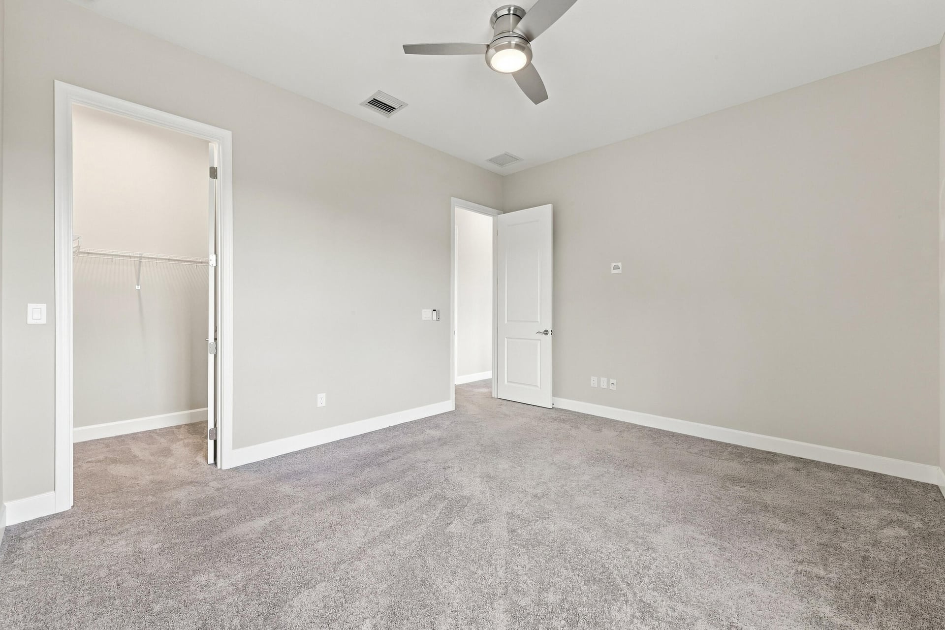  Residence photo 82