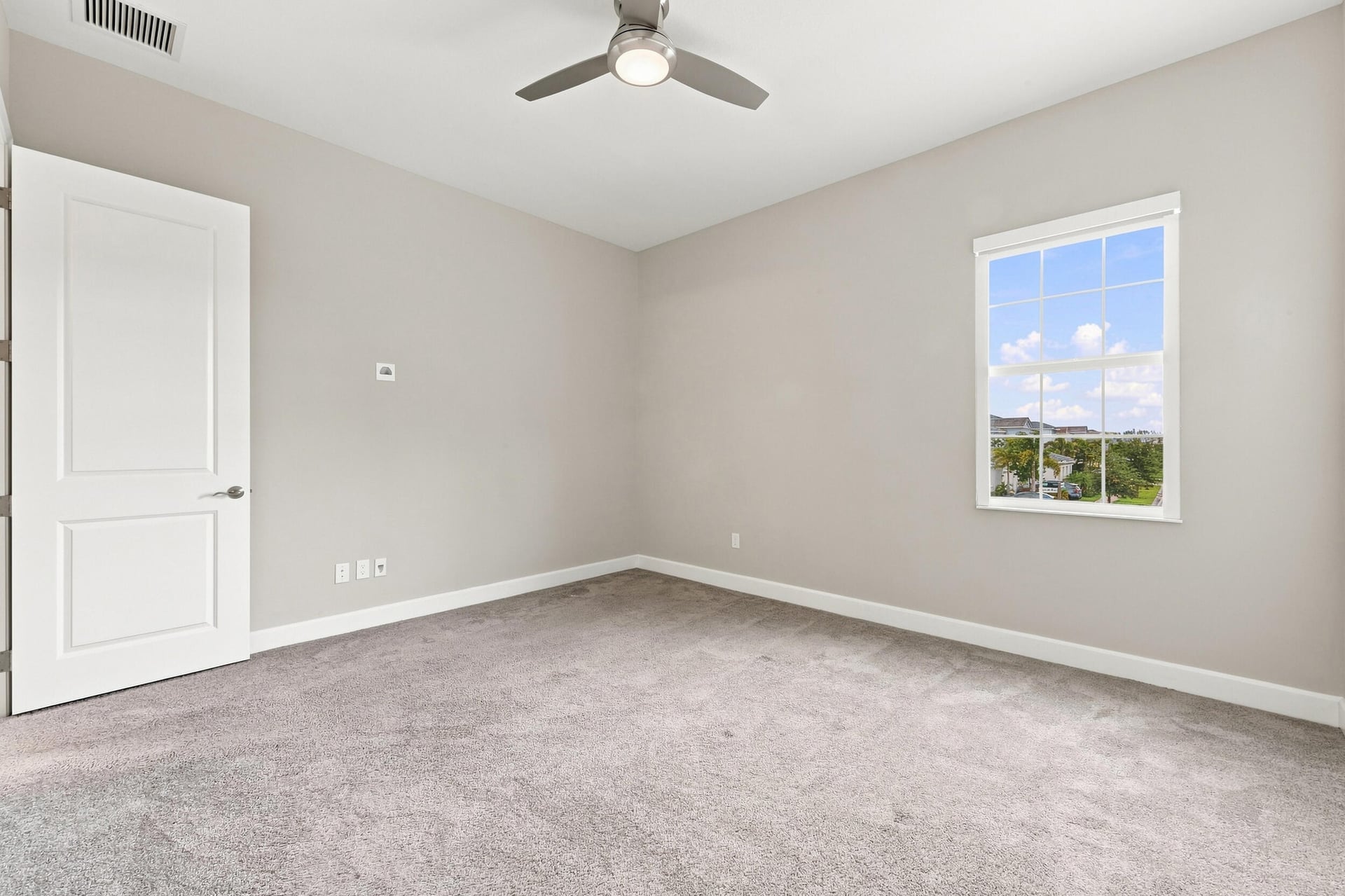  Residence photo 84