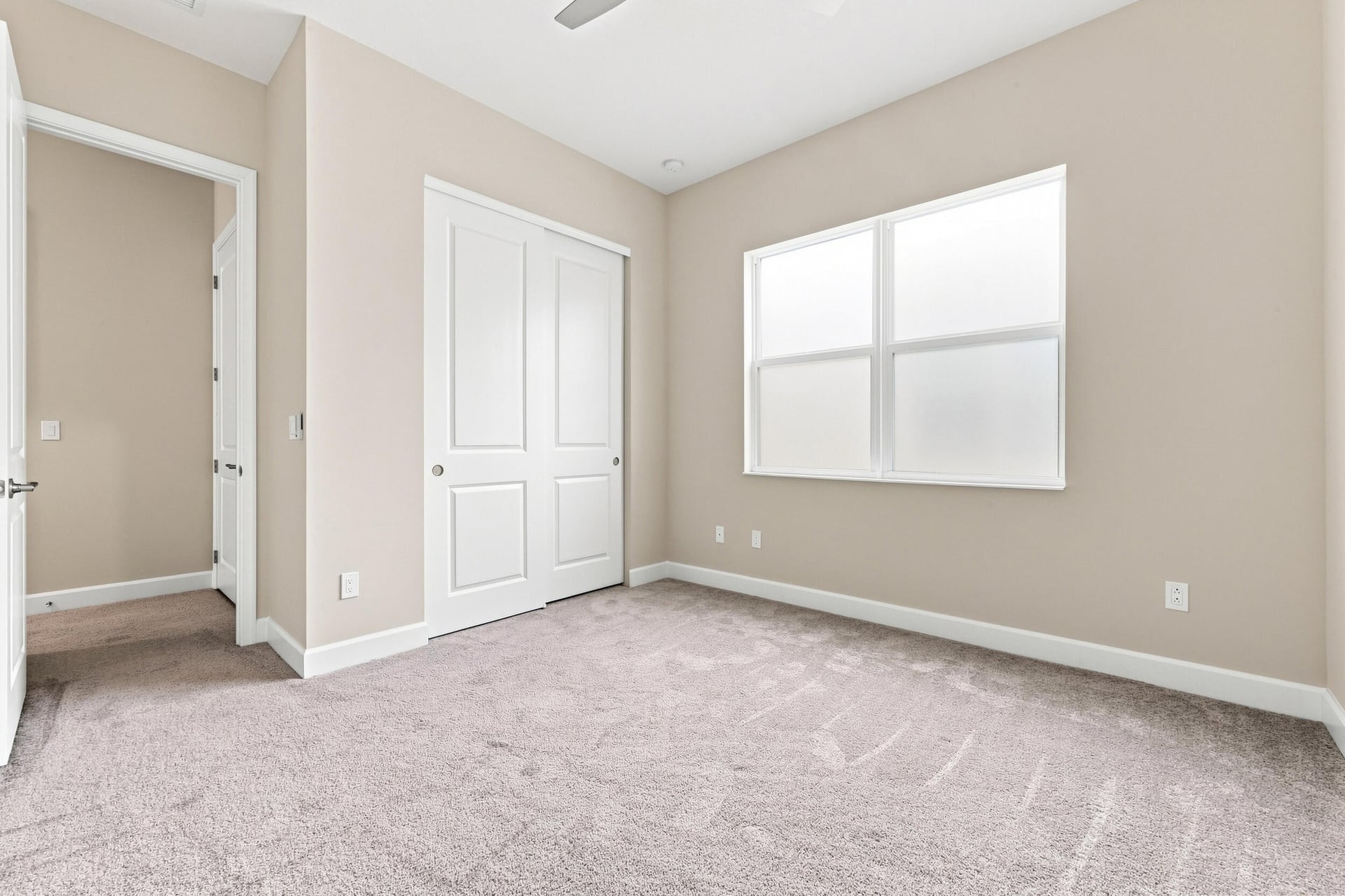  Residence photo 93