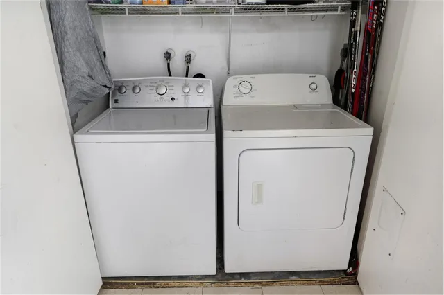 Unit D photo 30