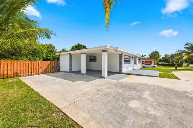 Residence photo 6