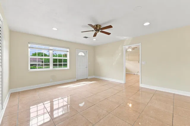 Residence photo 9