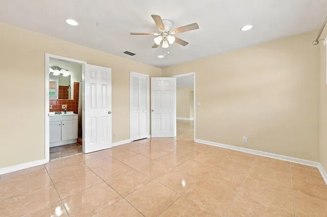 Residence photo 25