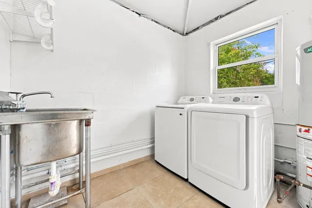 Residence photo 35