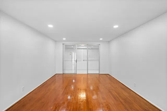 Unit 110 photo 48