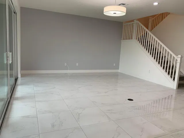 Residence photo 9