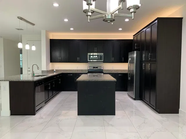 Residence photo 18