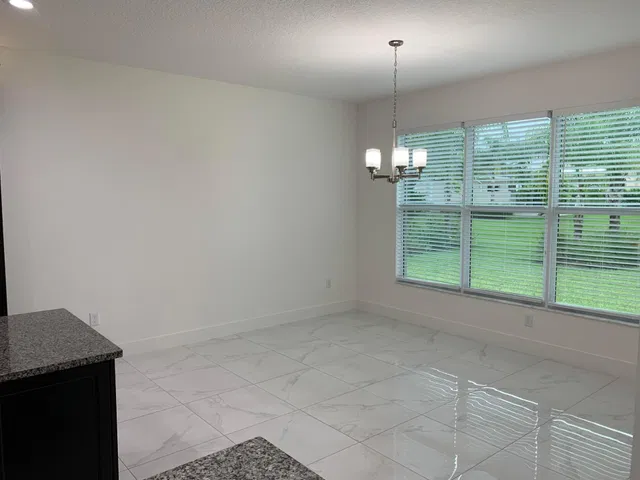 Residence photo 21