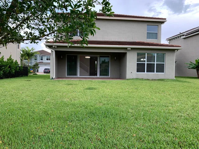 Residence photo 24