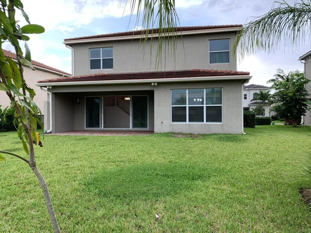 Residence photo 25