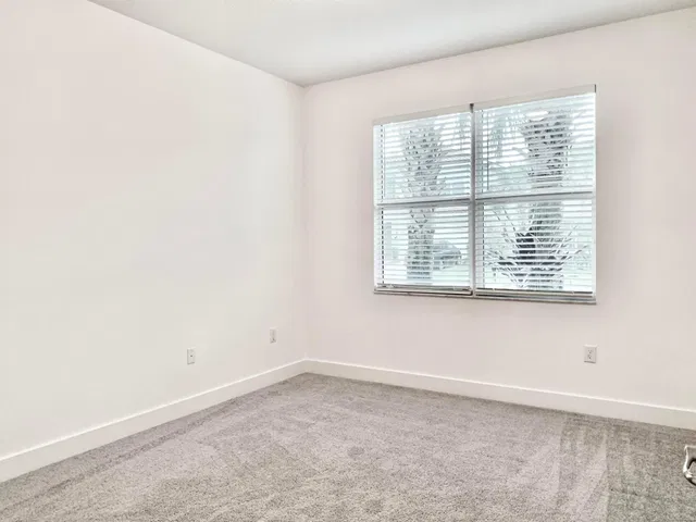 Residence photo 54