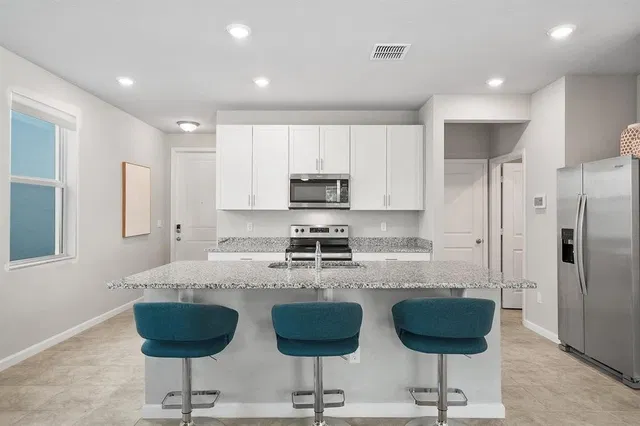 Residence photo 5