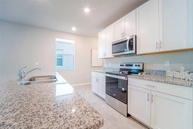 Residence photo 8