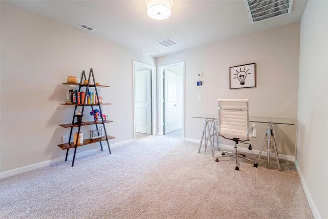 Residence photo 19