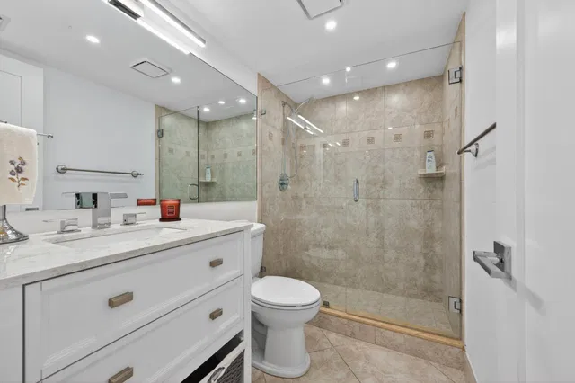 Singer Island Unit 1-1101 photo 26
