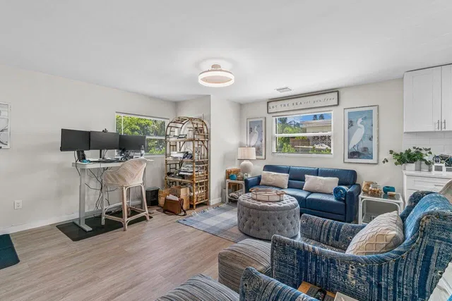 Residence photo 5