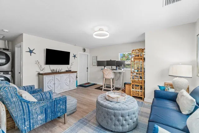 Residence photo 7