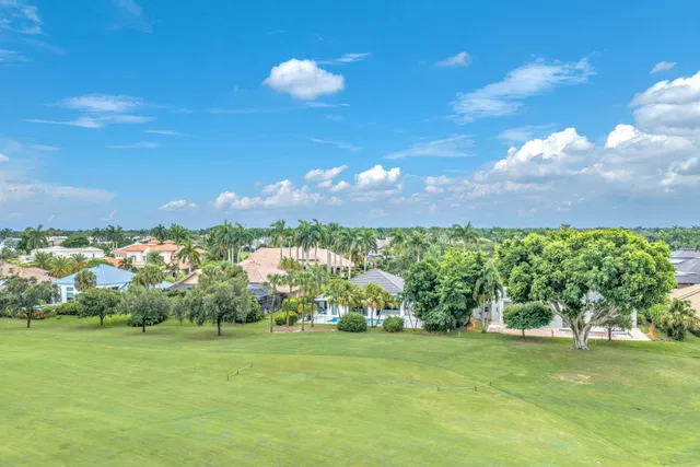 St. Andrews Country Club Residence photo 68
