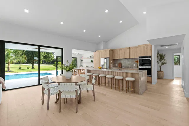 Residence photo 11