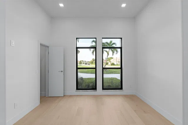 Residence photo 22