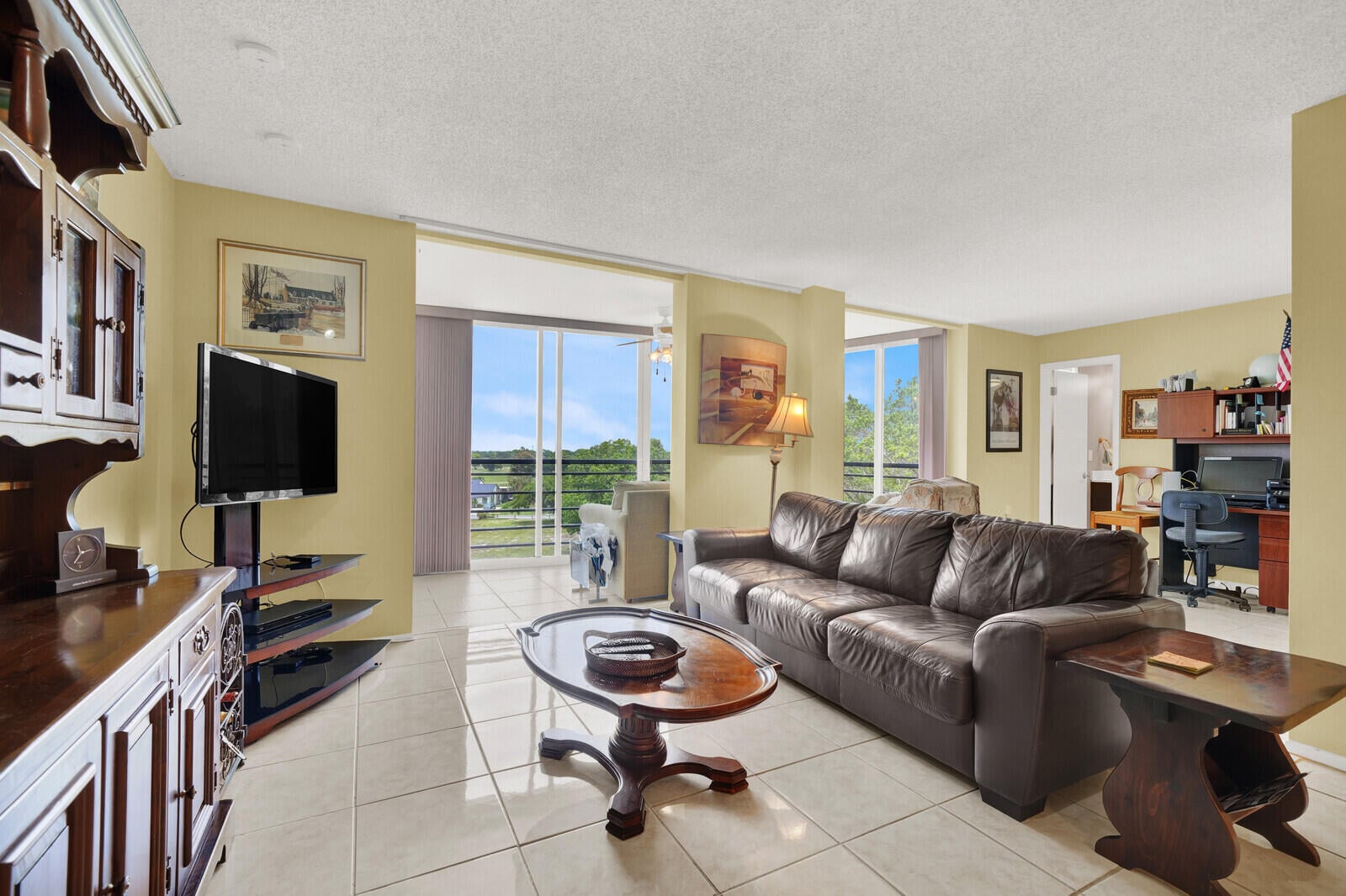 Unit 509 photo 5