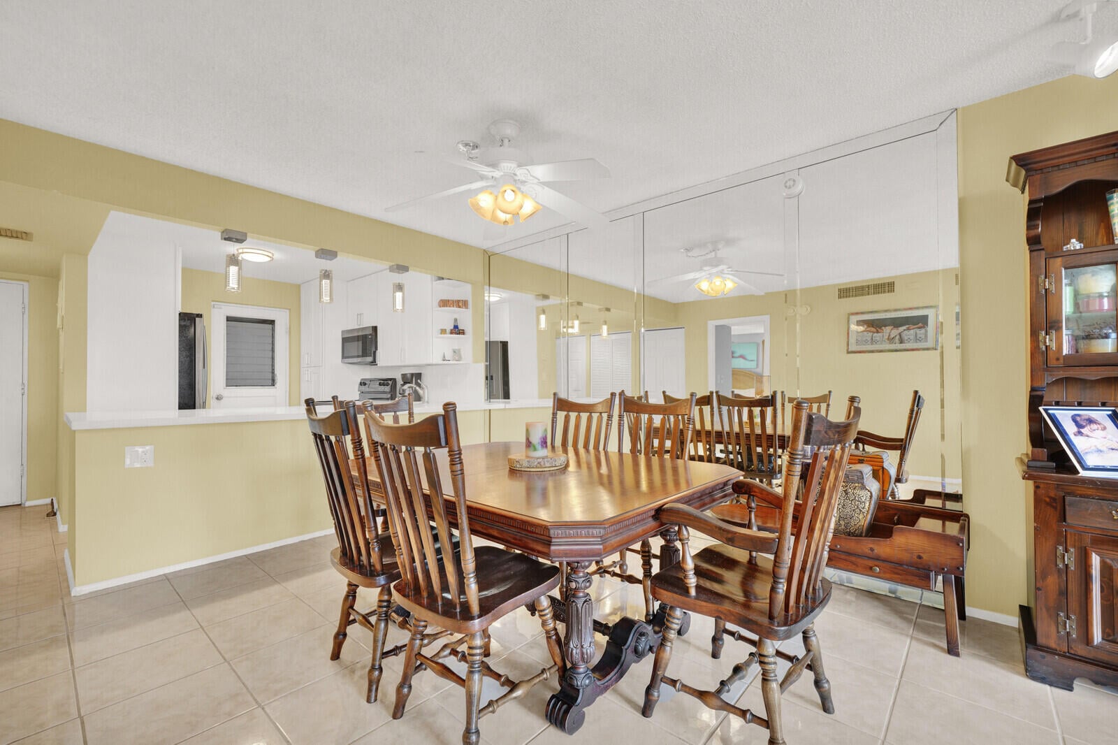 Unit 509 photo 7