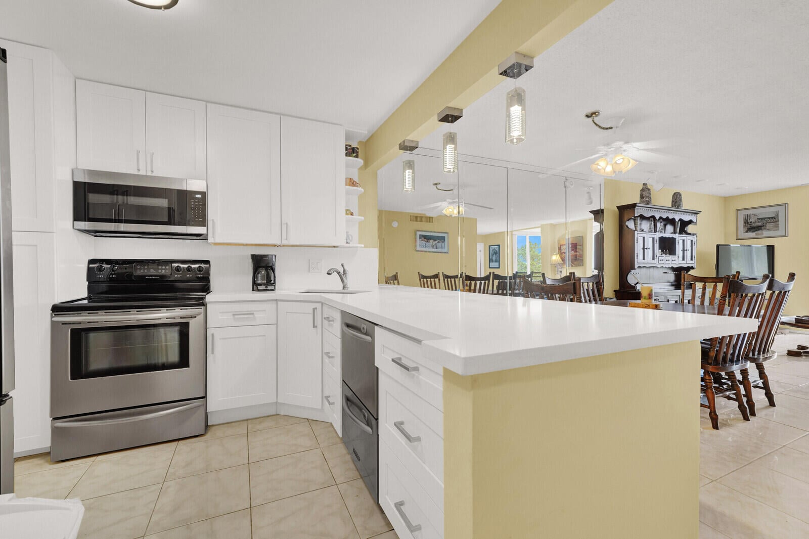 Unit 509 photo 9