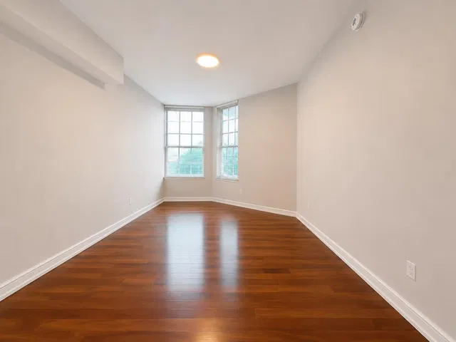 The Whitney Unit 506 photo 8