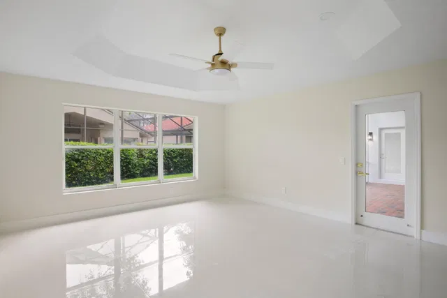 Residence photo 18