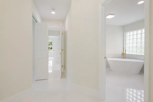 Residence photo 28
