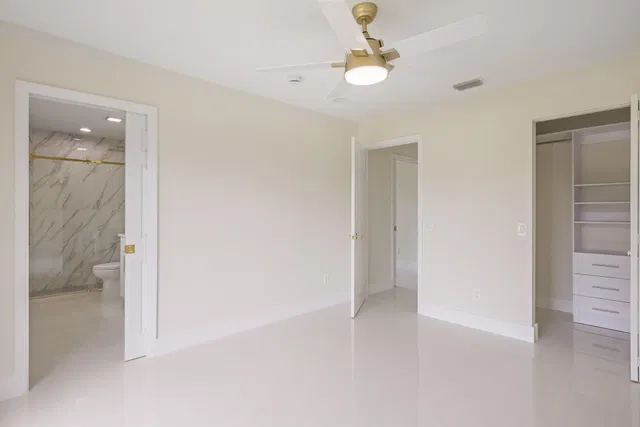 Residence photo 32