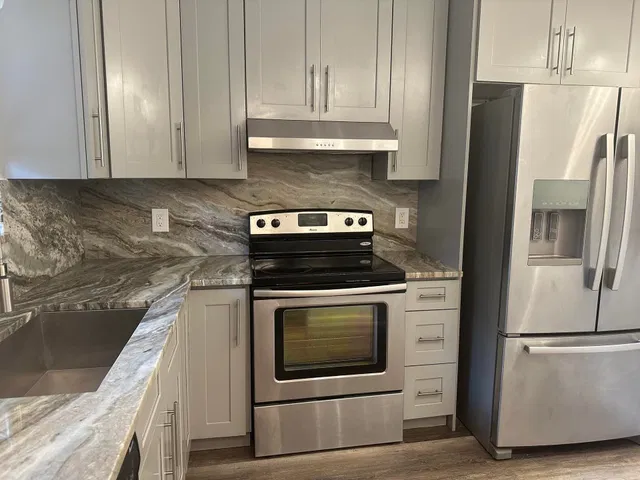 Unit 106 photo 5