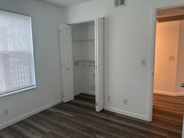 Unit 106 photo 9