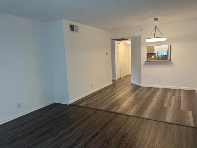 Unit 106 photo 15