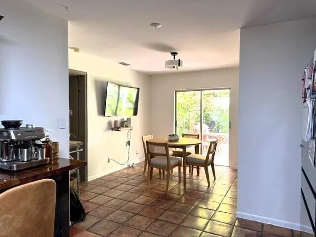 Residence photo 11