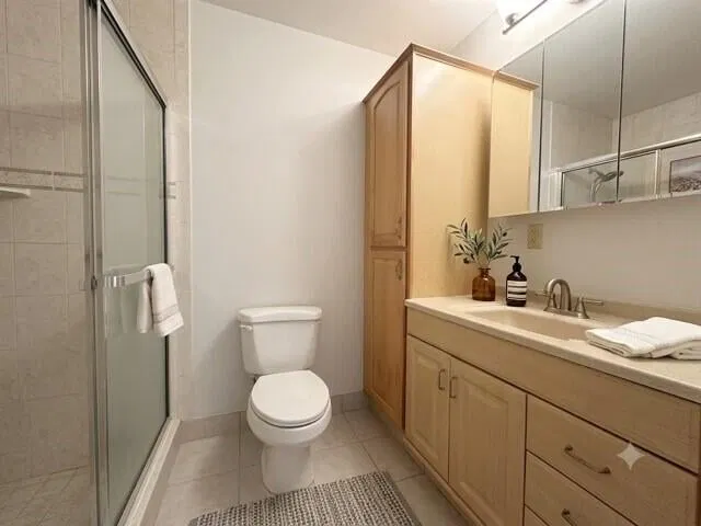  Unit A photo 20