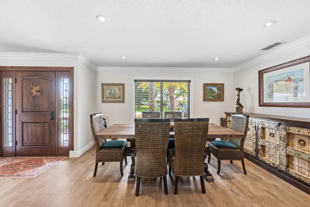 Residence photo 66