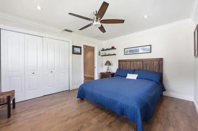 Residence photo 76
