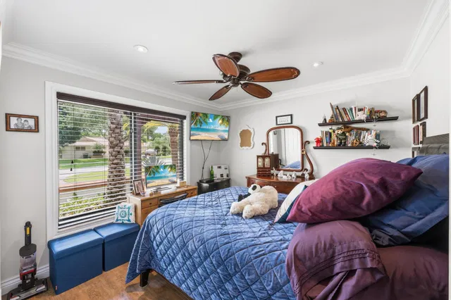 Residence photo 77