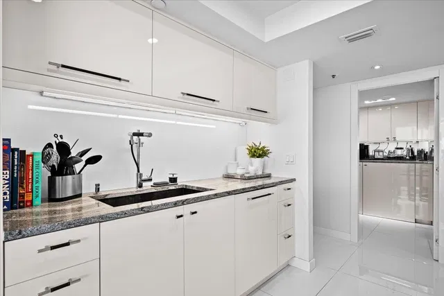 Singer Island Unit 10C photo 8