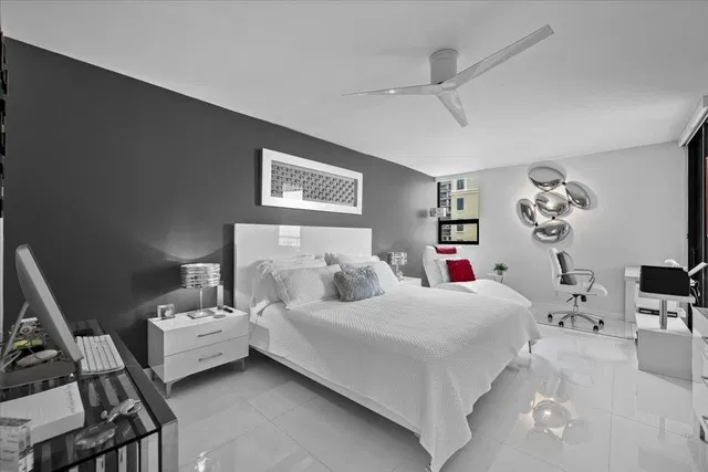 Singer Island Unit 10C photo 23